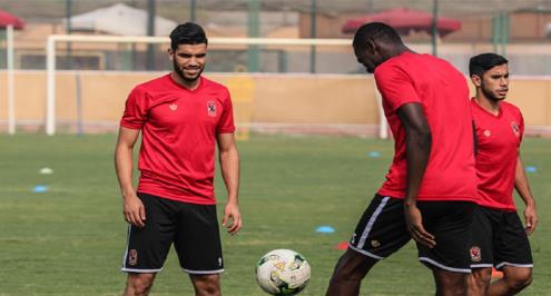 مصابو الأهلي.. فحص طبي لأزارو ومحارب.. معلول يحصل على الحقنة الثالثة